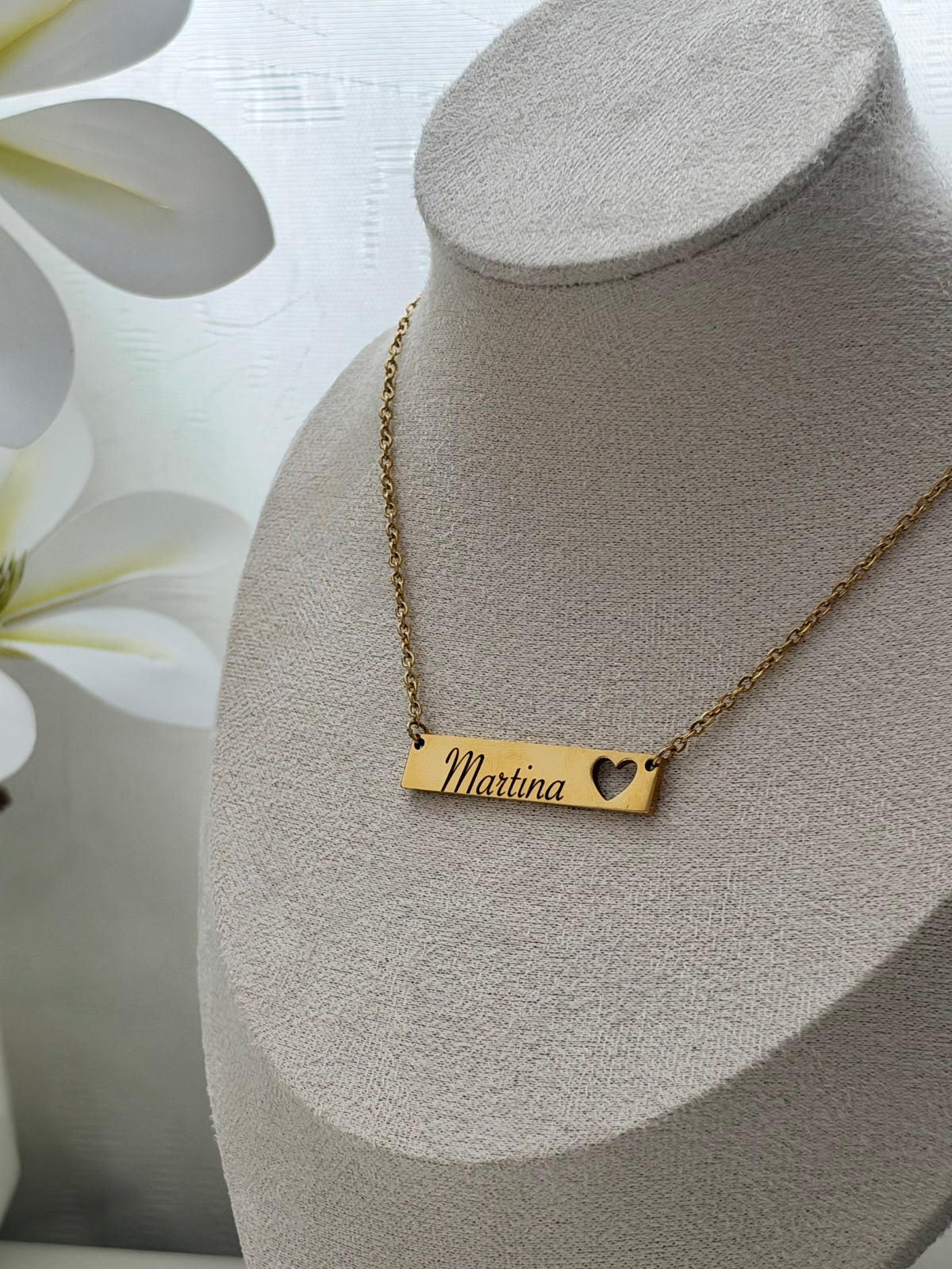 Collar placa con grabado