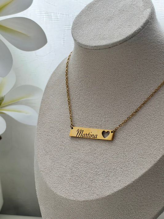 Collar placa con grabado