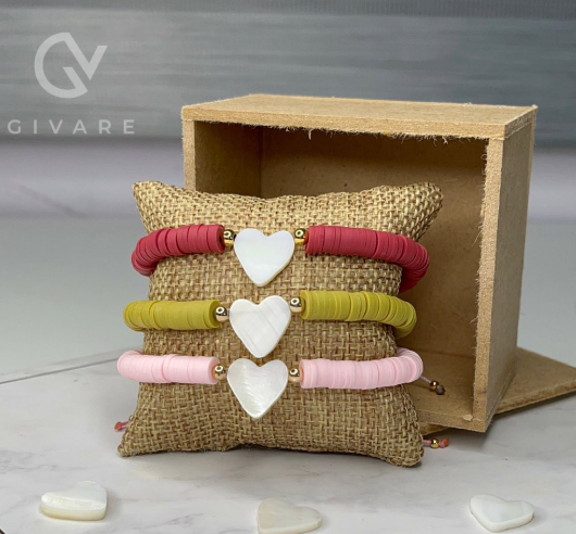 Pulsera Pucas con Dije de corazón nácar